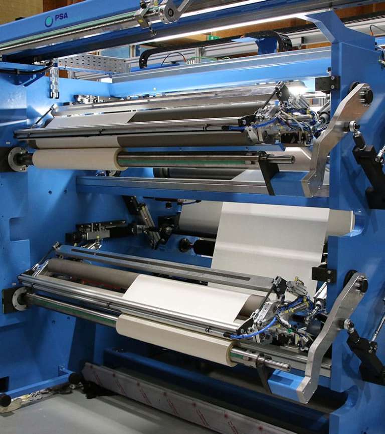 Startseite 8 Rollenschneidmaschine und Wickelmaschine - Schneidemaschine zur Verarbeitung offener Klebebänder
